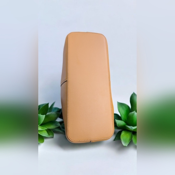 NWT Michael Kors Hyde Large Pebbled Leather Satchel Golden Rod - Picture 4 of 9